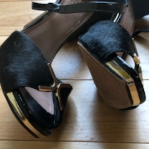 Thane Platform Sandal by Vince Camuto - Picture 6 of 8